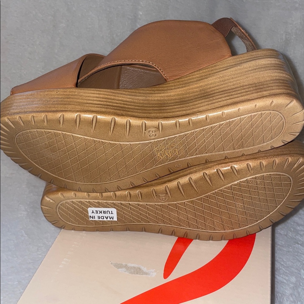 NWT BUENO Brand NAOMI Sandal in Dark Tan - Picture 13 of 14